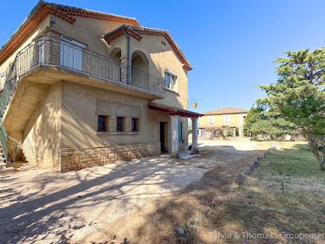 Maison vente à Nîmes, Tresques