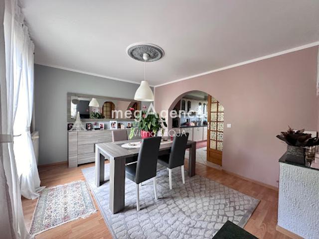 Maison vente à Sens, Courtois-sur-yonne