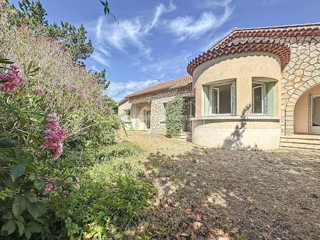 Maison vente à Apt, Cheval-blanc