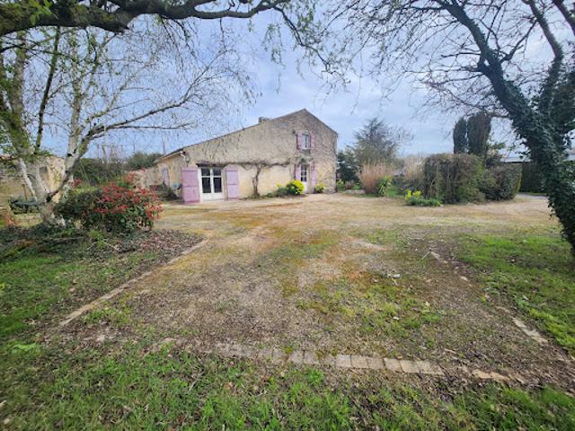 Maison vente à Fontenay-le-Comte, Sainte-gemme-la-plaine