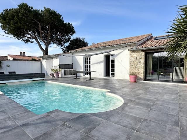 Maison vente à La Rochelle, Loix