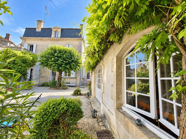 Maison vente à Vieux Cognac, Cognac