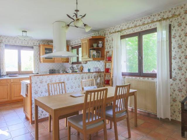 Maison vente à Saint-Germain-en-Laye, Maule