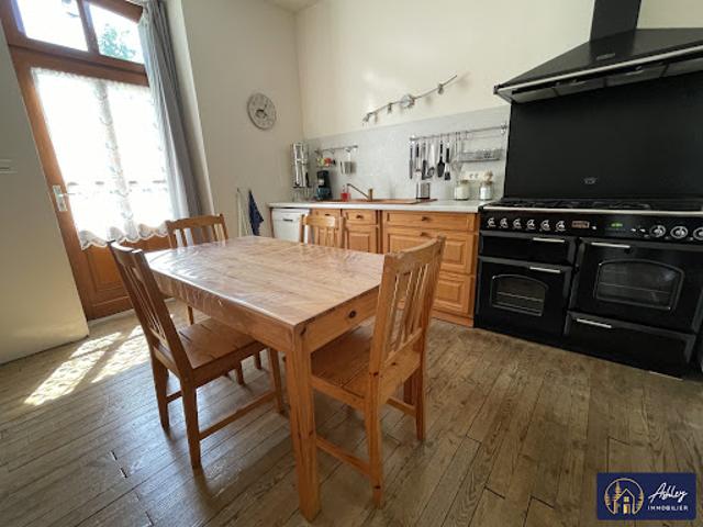 Maison vente à Mauriac, Riom-ès-montagnes