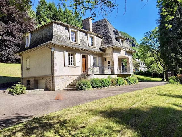 Maison vente à France métropolitaine, Vic-sur-cère