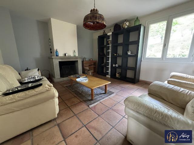 Maison vente à Mauriac, Ydes