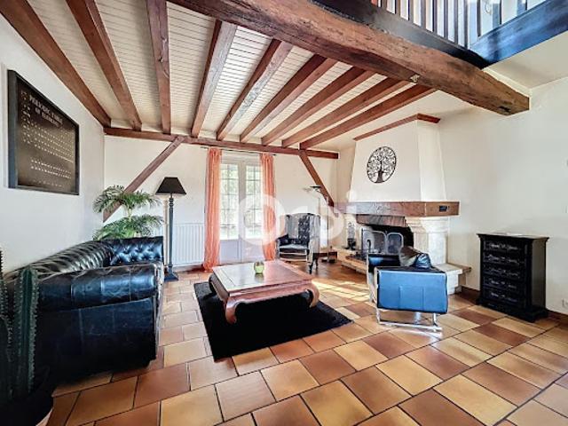 Maison vente à Senlis, Mello