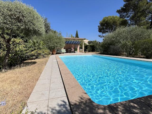 Maison vente à Nîmes, Langlade