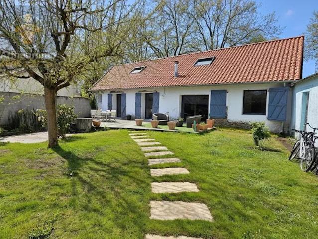 Maison vente à Nantes, Paulx