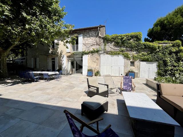Maison vente à Arles, Noves