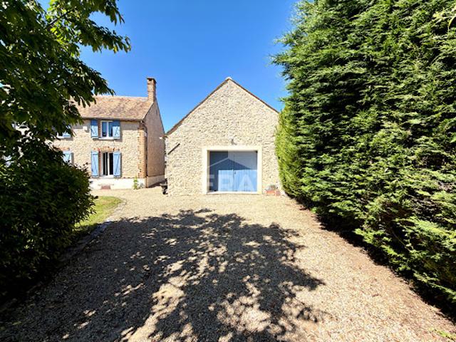Maison vente à Fontainebleau, Egreville