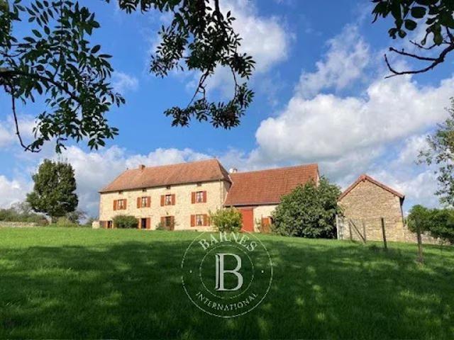 Maison vente à Charolles, Saint-christophe-en-brionnais