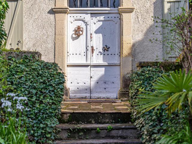 Maison vente à Nîmes, Crespian