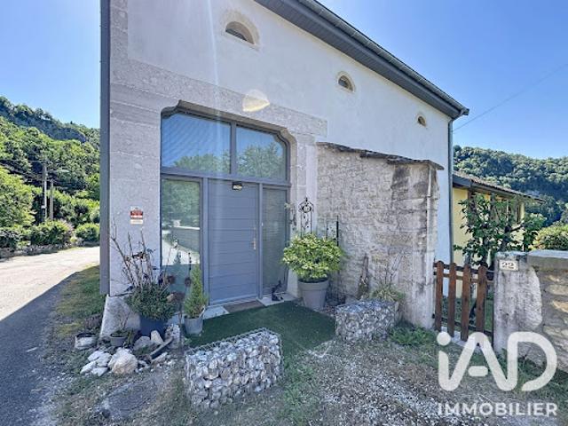 Maison vente à Saint-Claude, Crenans