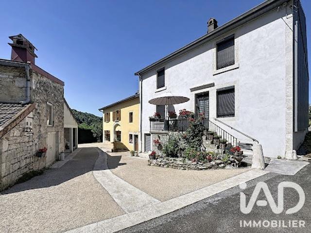 Maison vente à Saint-Claude, Crenans