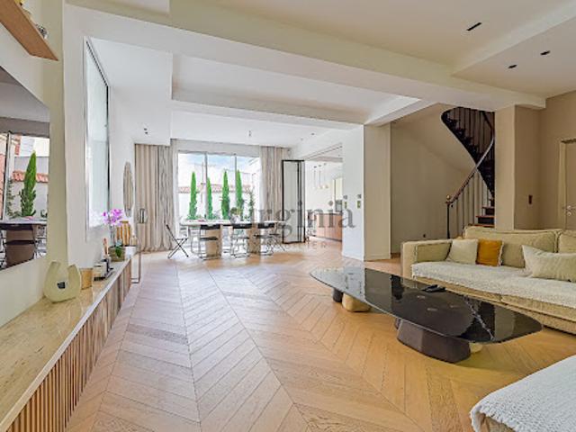 Maison vente à Paris, Île-de-France