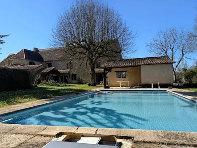 Maison vente à Bergerac, Faux