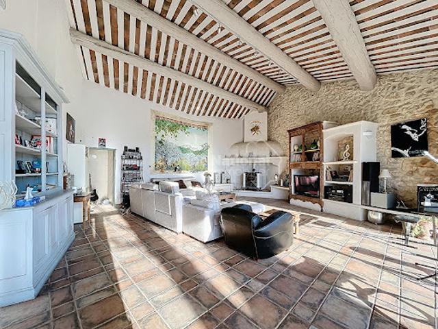 Maison vente à Arles, Mollégès