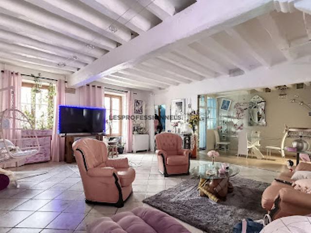 Maison vente à Fontainebleau, Egreville