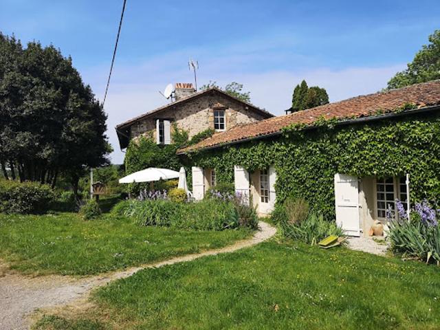Maison vente à Confolens, Le Lindois