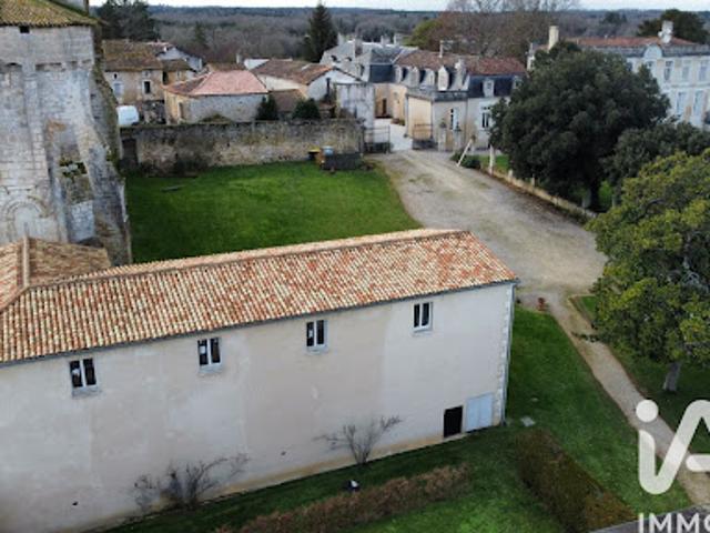 Maison vente à Angoulême, Combiers