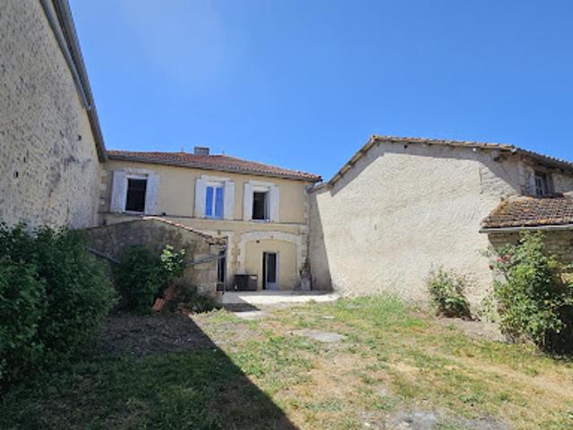 Maison vente à Barbezieux, Barbezieux-Saint-Hilaire