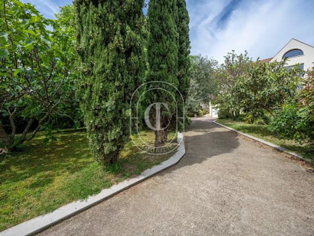 Maison vente à Saint-Germain-en-Laye, Carrières-sur-seine