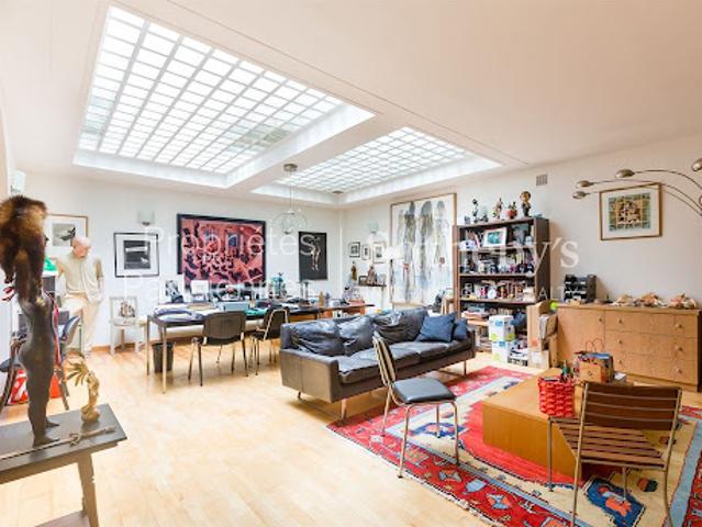 Maison vente à Paris, Île-de-France