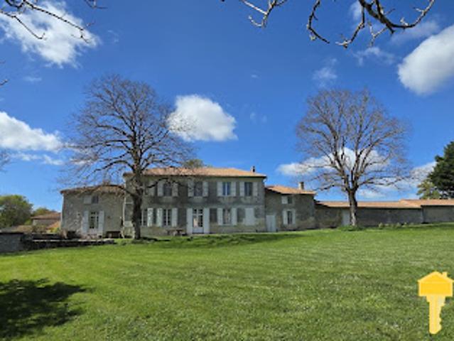 Maison vente à Jonzac, Saint-fort-sur-gironde