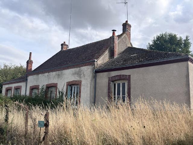 Maison vente à Vierzon, Genouilly