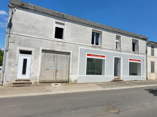 Maison vente à Saint-Jean-d'Angély, Bords