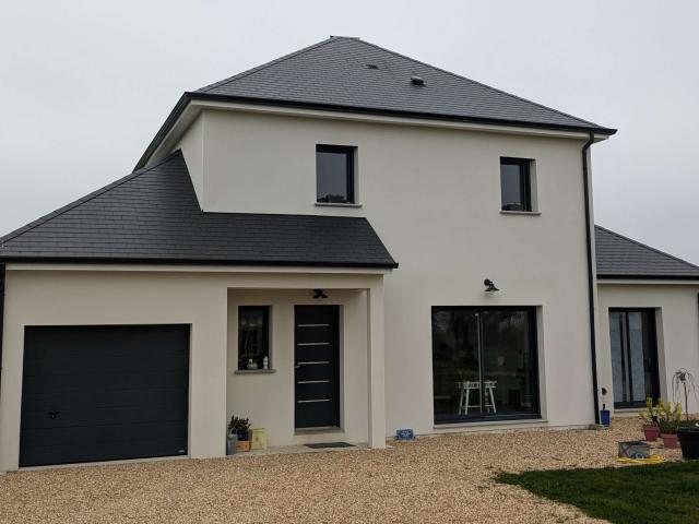 Maison vente à Caen, Rots