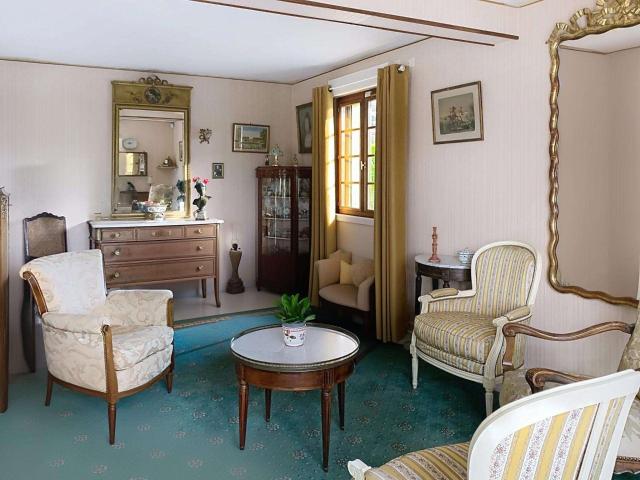 Maison vente à Lisieux, Normandie