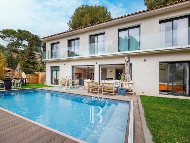 Maison vente à Marseille, Cassis