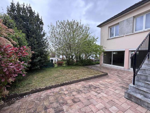 Maison vente à Laval, Changé