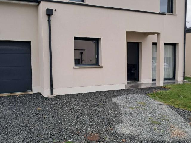 Maison vente à Laval, Changé
