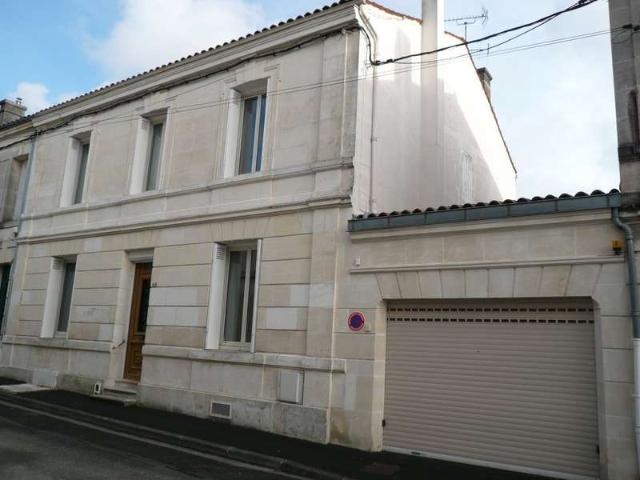 Maison vente à Cognac
