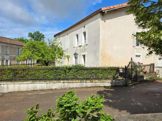 Maison vente à Cognac, Condéon