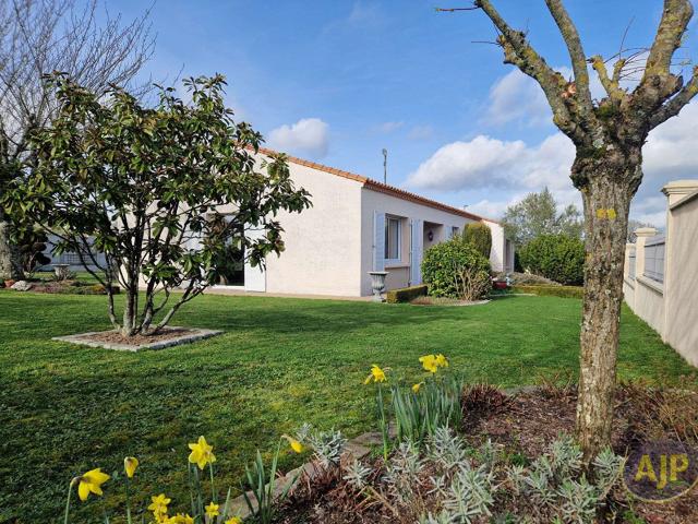 Maison vente à La Roche-sur-Yon, Cugand