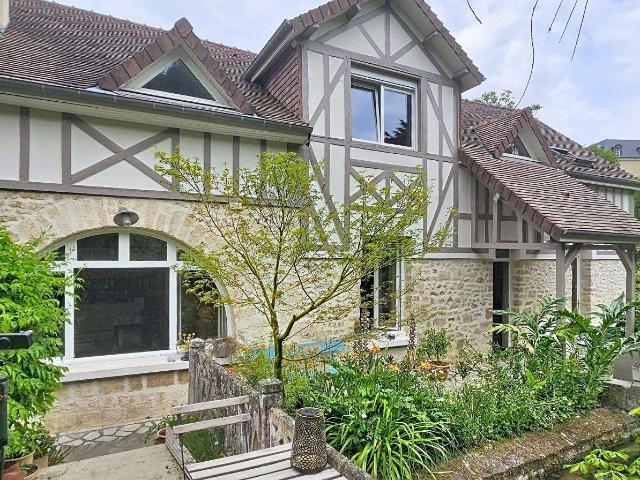 Maison vente à Caen, Normandie
