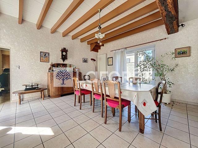 Maison vente à Bressuire, Genneton