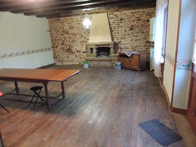 Maison vente à Mayenne, La Croixille
