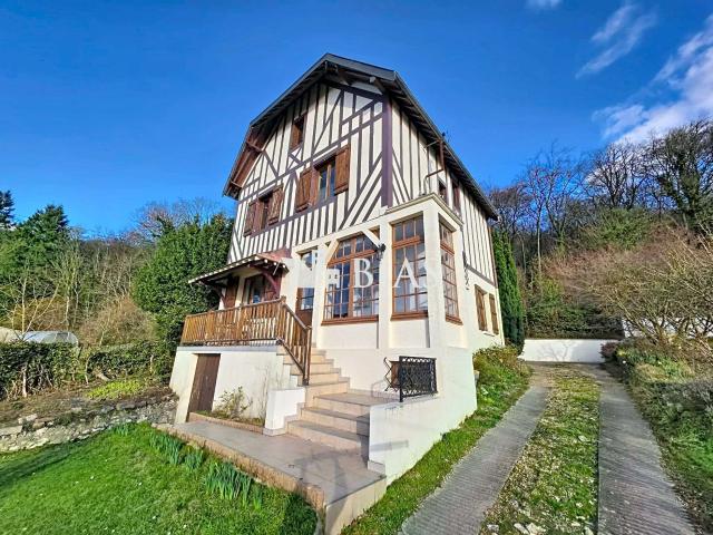 Maison vente à Rouen, Le Trait