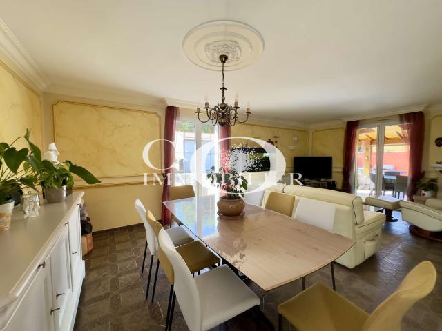 Maison vente à Nantes, Lège