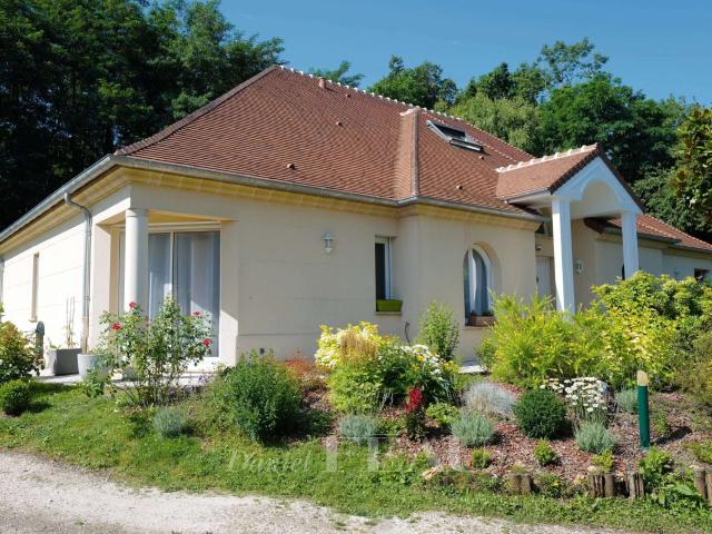 Maison vente à Saint-Germain-en-Laye, L'etang-la-ville