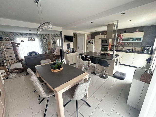Maison vente à Laval, Louverné