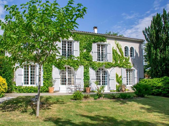 Maison vente à Saintes, Médis