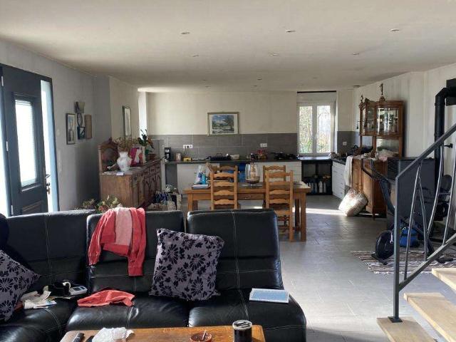 Maison vente à Vire, Montchamp