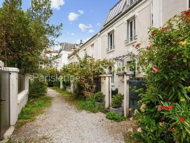 Maison vente à Paris, Île-de-France