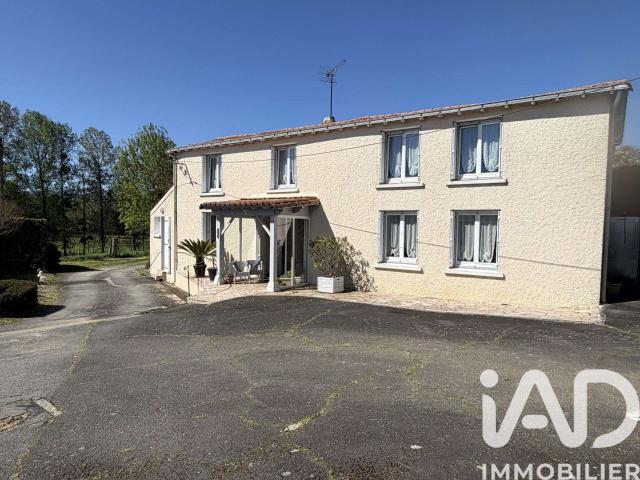 Maison vente à Fontenay-le-Comte, Saint-hilaire-de-voust
